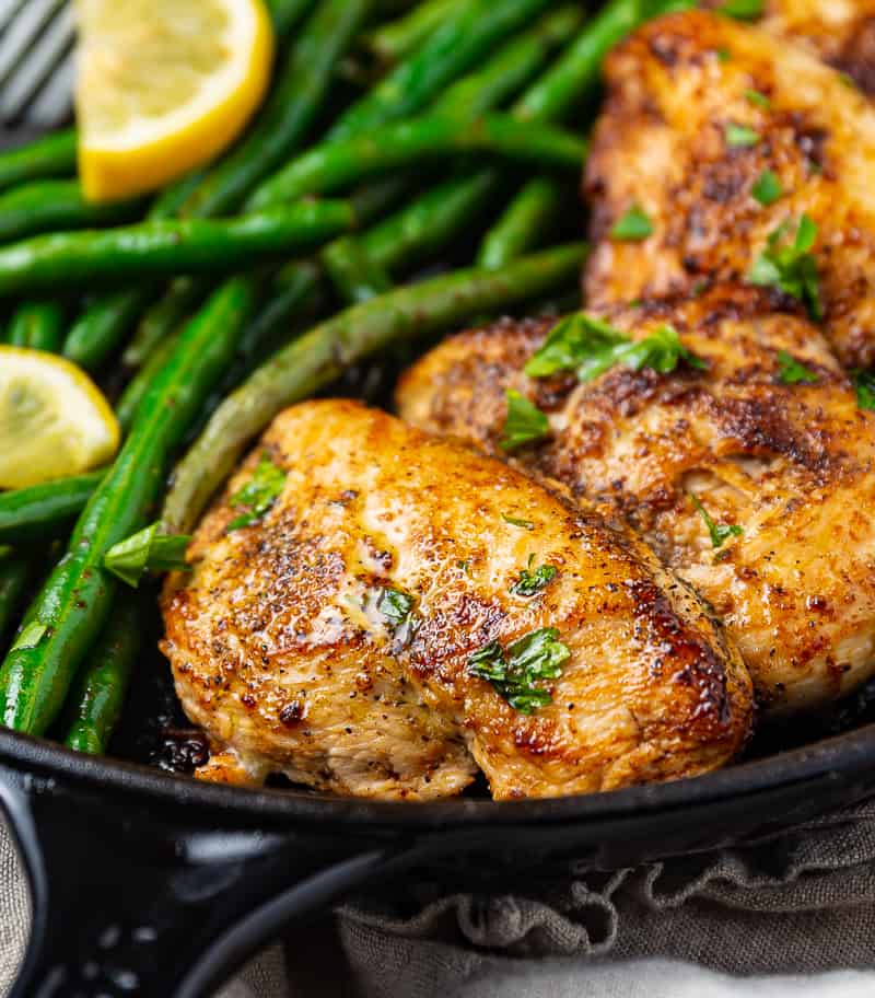 lemon garlic chicken skillet