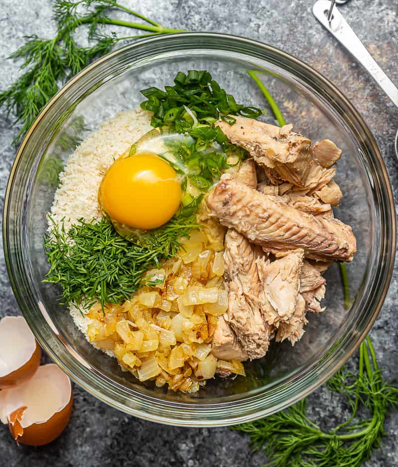 ingredients for salmon patties with canned salmon