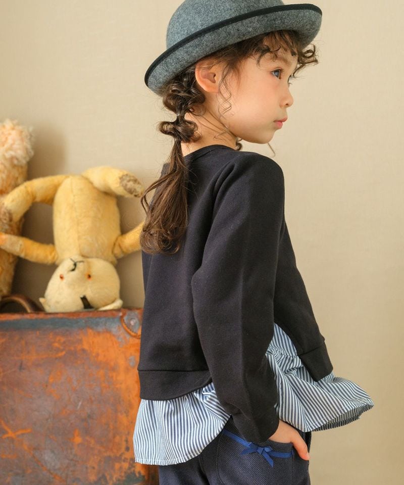 ロゴラメプリントリボンストライプ柄フリル裏毛トレーナー