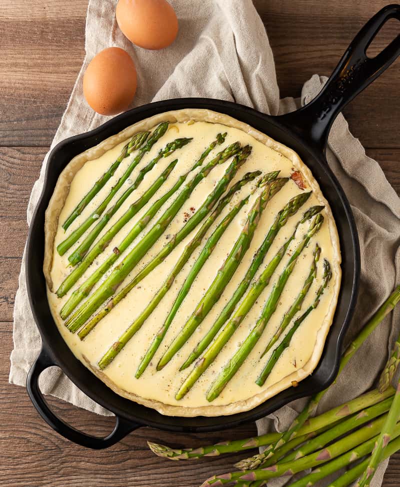 how to layer asparagus for quiche