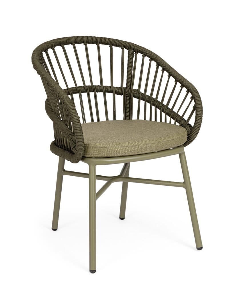 Sedia esterna in fibra sintetica e tessuto trapuntato, perfetta per arredi da esterni e giardini eleganti.