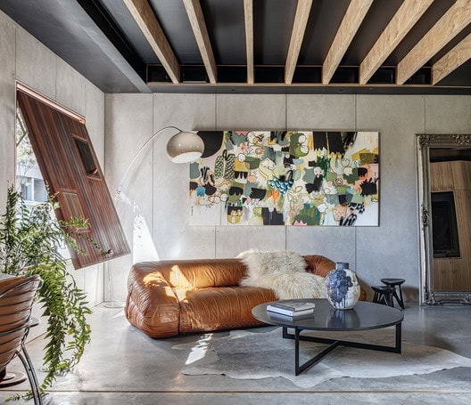 86471-GROUNDFLOORLIVI-MurrayFredericks 86471-GROUNDFLOORLIVI-MurrayFredericks 4 Reasons To Invest In Luxury Home Furniture 4 Reasons To Invest In Luxury Home Furniture 86471 GROUNDFLOORLIVI MurrayFredericks
