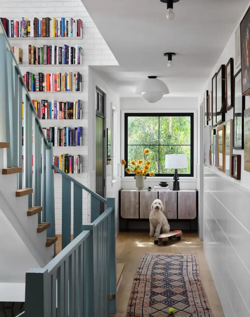 entryway decor ideas 42 Entryway Decor Ideas For A Fantastic First Impression 40 808x1024