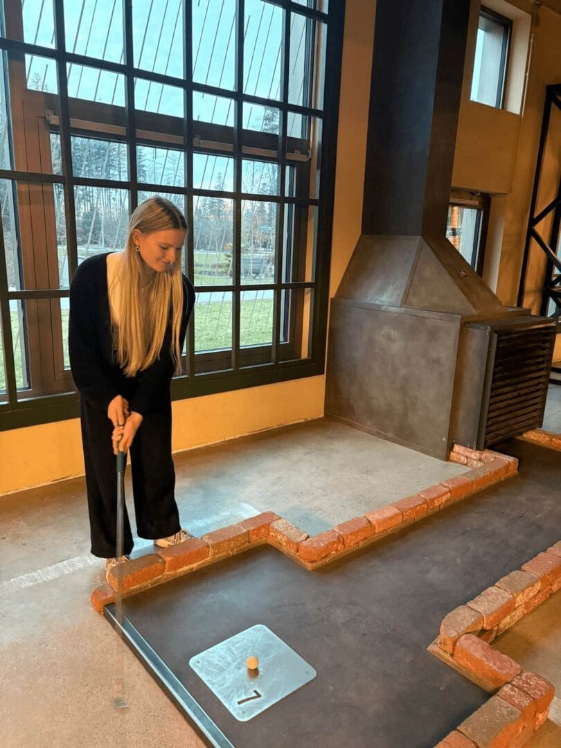 Foto: Celina 
Celina beim Minigolf 