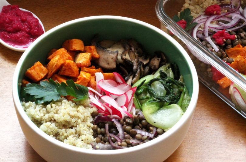 Buddha bowl au quinoa lentilles vertes et légumes d&rsquo;hiver