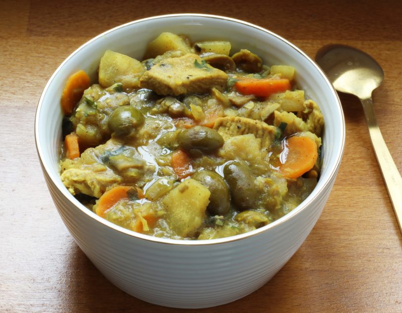 ragout-de-poulet-aux-olives-et-manioc