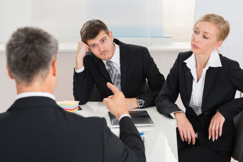 Pflichtteilsberechtigte Erben können ihre Ansprüche gegenüber der Erbengemeinschaft geltend machen.