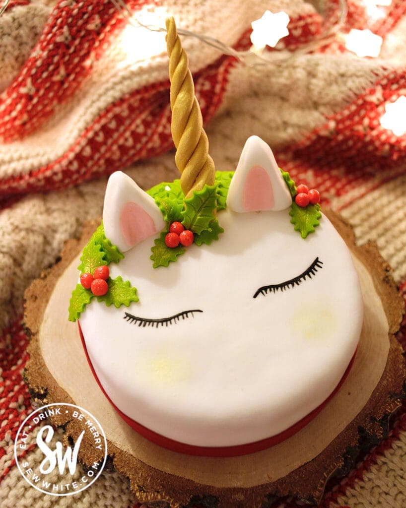 Unicorn Christmas Cake - How to make your own this Christmas