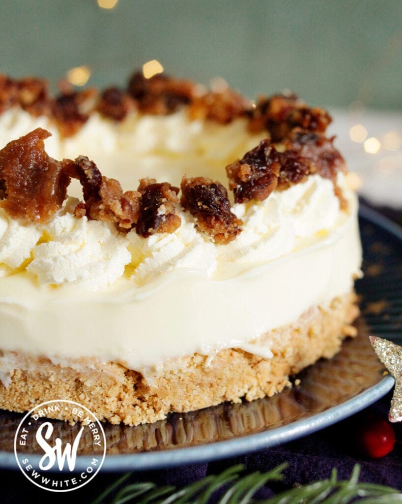 side view of Christmas Pudding cheesecake