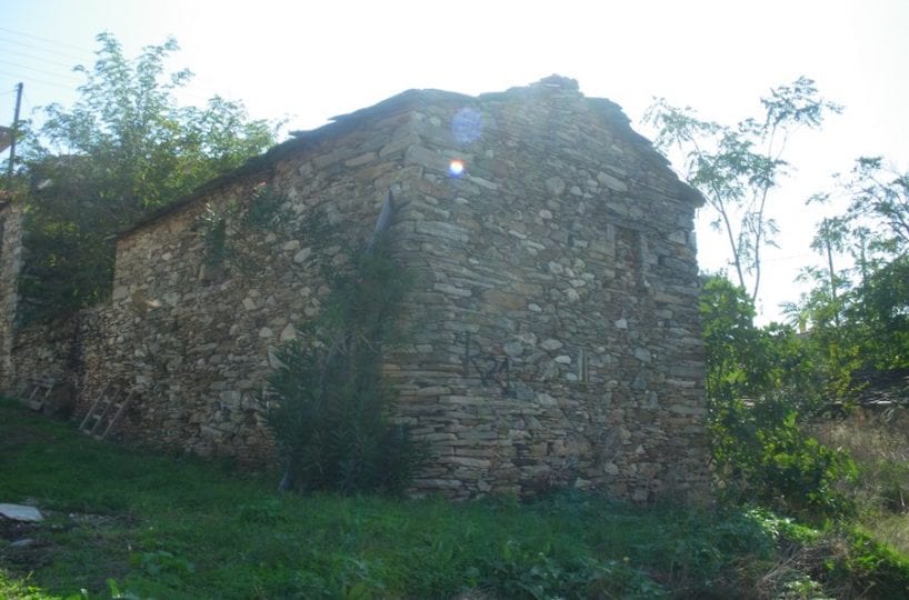 Evia Koskina land and derelict outbuildings