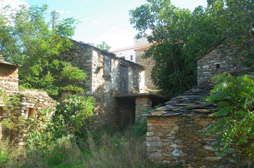 Evia Koskina land and derelict outbuildings