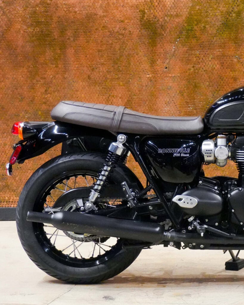 2023 TRIUMPH BONEVILLE T120 BLACK