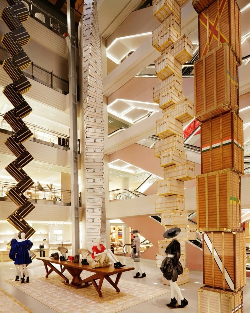 Le-Cafe-Louis-Vuitton-NYC-Store-819x1024 Le-Cafe-Louis-Vuitton-NYC-Store-819x1024 the louis vuitton café nyc: where fashion meets gastronomy The Louis Vuitton Café NYC: Where Fashion Meets Gastronomy Le Cafe Louis Vuitton NYC Store 819x1024