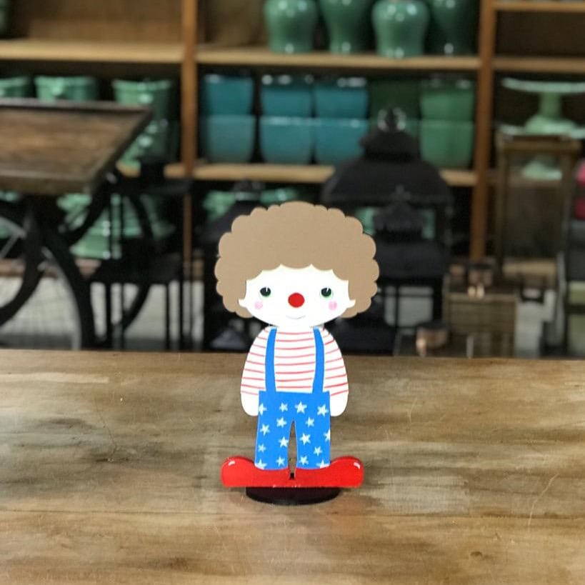 Personagem palhaço madeira