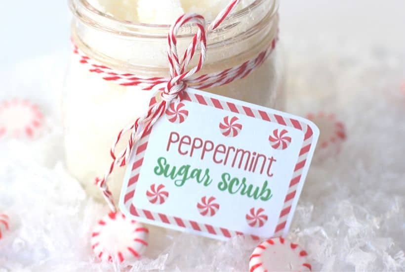 We all could use some pampering now and then. This DIY Peppermint Sugar Scrub made with essential oil is a perfect way. This sugar scrub is easy to make and is a great Christmas Mason Jar gift idea. Grab a mason jar and make a batch of this easy scrub for family and friends. #masonjargift #sugarscrub #essentialoils