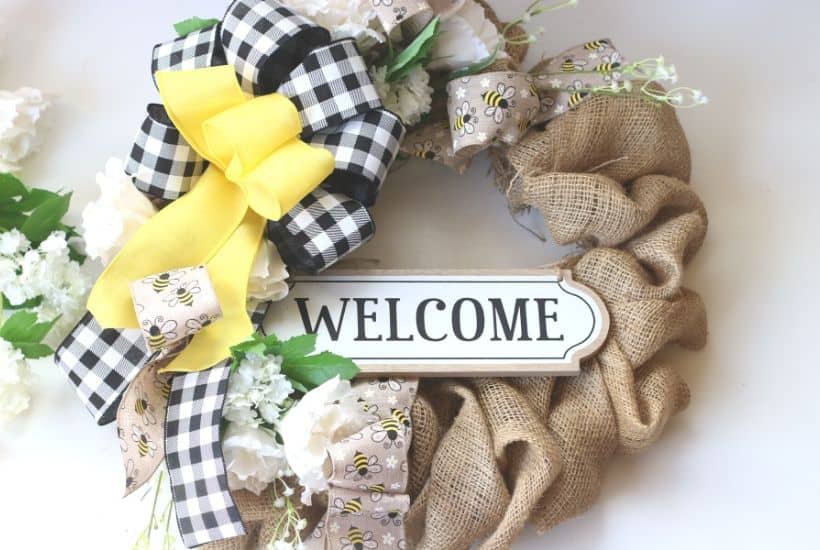 Rustic Farmhouse Welcome Wreath for Spring