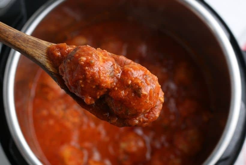 These flavorful Instant Pot Meatballs are sure to satisfy your cravings for something savory and fulfilling. This recipe is the perfect family-friendly recipe to follow because even the pickiest eaters tend to enjoy these meatballs.