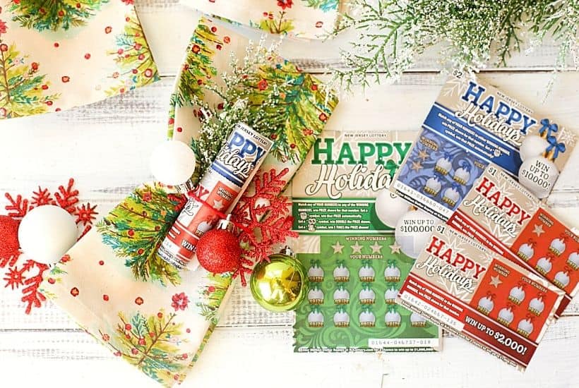 Share some lottery luck with your dinner guests this holiday season. These easy NJ Lottery Ticket DIY Christmas Napkin holders are a fun way to decorate your holiday dinner table.