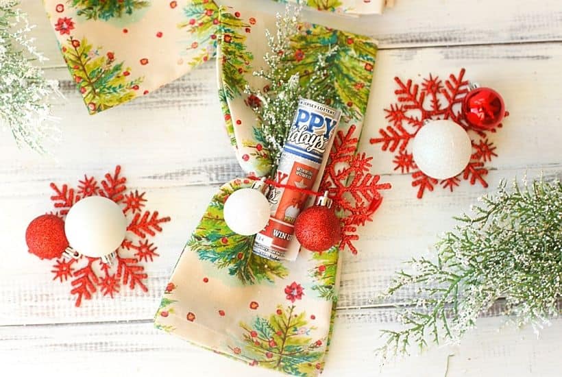 Share some lottery luck with your dinner guests this holiday season. These easy NJ Lottery Ticket DIY Christmas Napkin holders are a fun way to decorate your holiday dinner table.