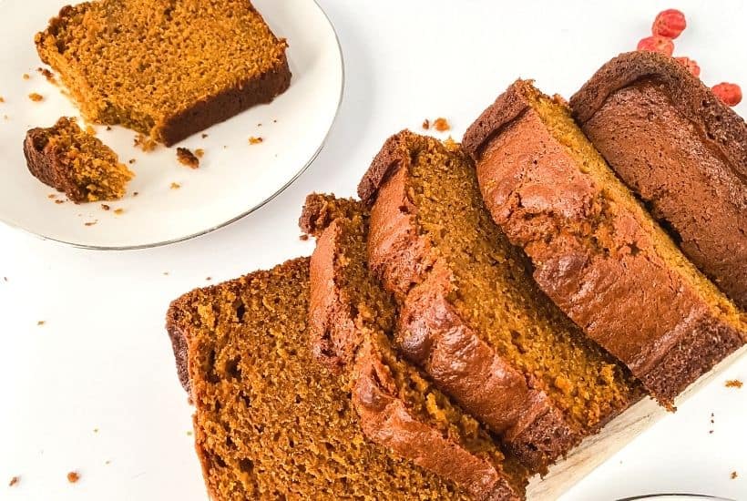 Copycat Starbucks Pumpkin Bread recipe. It’s the perfect easy recipe to follow when you’re excited about the fall season and want something delicious to eat with your coffee! You will love this easy quick bread recipe. Starbucks pumpkin bread copycat recipe is moist, delicious and full of flavor. It's the perfect easy fall snack recipe.