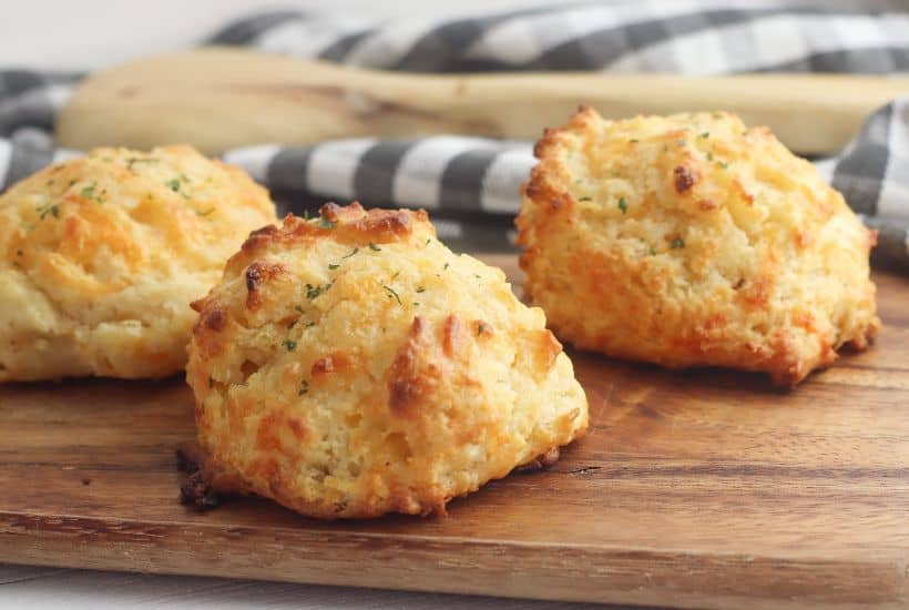 Copycat Red Lobster Cheddar Bay Biscuits