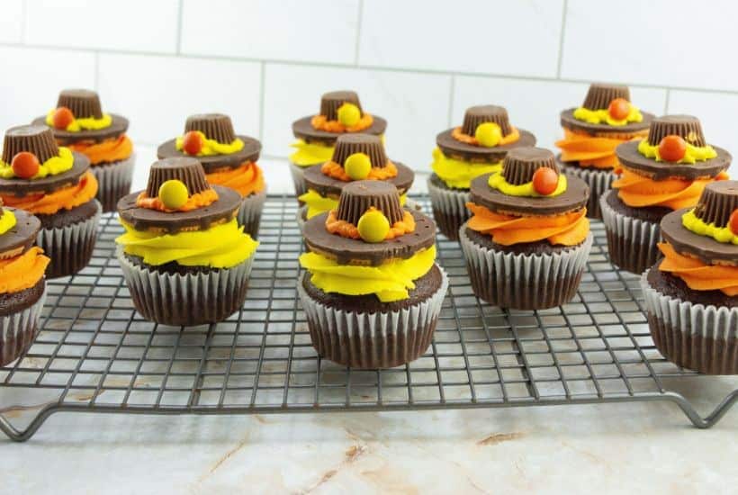 Whether you're hosting a festive Thanksgiving feast or simply want to add a touch of nostalgia to your dessert table, these Pilgrim Hat Decorated Cupcakes are a delightful tribute to the spirit of gratitude and togetherness.