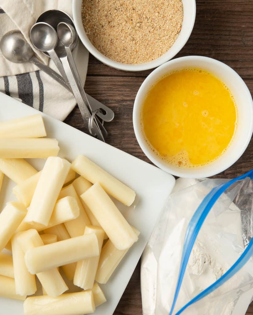 how to bread mozzarella sticks