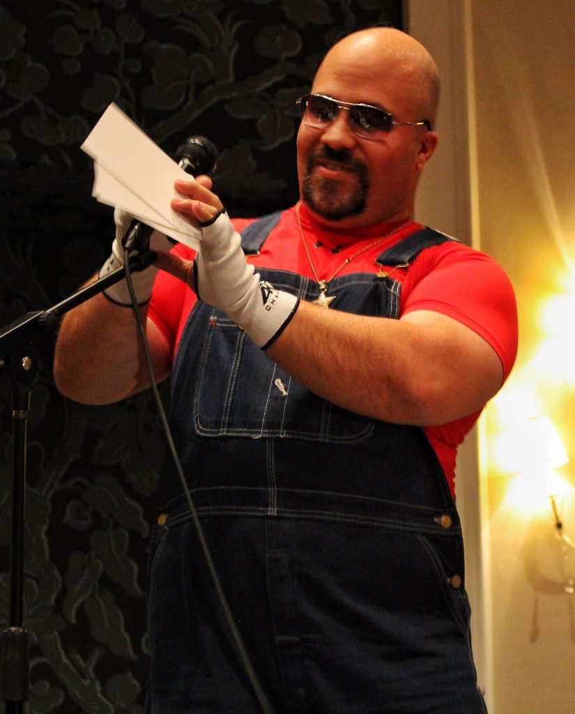 Mario CWF FanimeCon 2019 8Bit/Digi