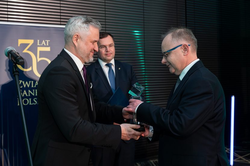 Od lewej: Piotr Chrzanowski, Tadeusz Białek, Tomasz Łazarski. Źródło: SoftNet