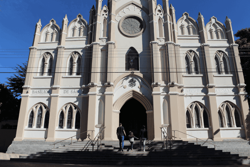 Única Basílica do Brasil dedicada a São Miguel Arcanjo