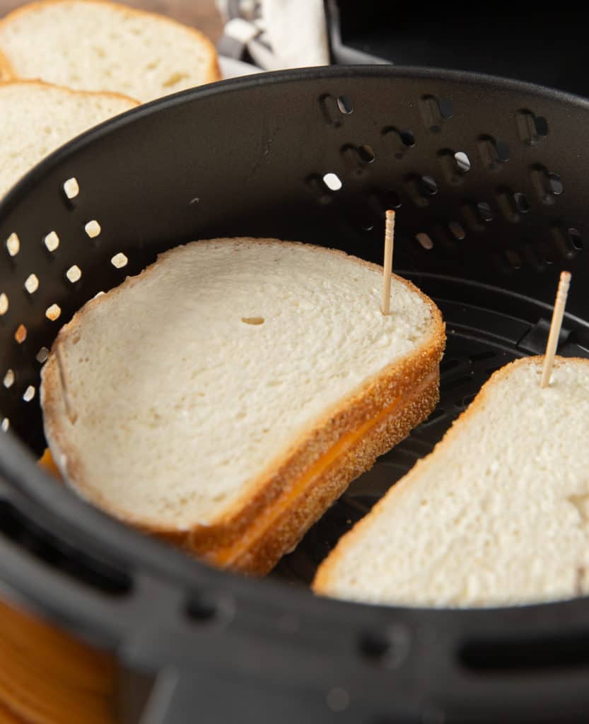 how to secure bread and cheese with toothpicks in the air fryer