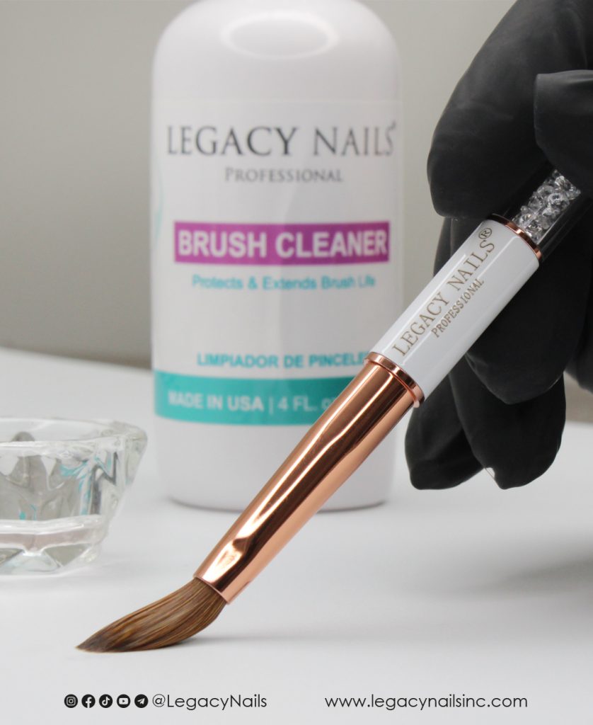 Dominando el Arte de las Uñas Acrílicas: Guía de Herramientas y Equipos Esenciales 13 White Nail Brush LNWNB 08 11