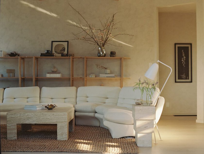 2-3-1024x771 2-3-1024x771 a mid-century modern los angeles home inspired by japanese ryokans A Mid-Century Modern Los Angeles Home Inspired by Japanese Ryokans 2 3 1024x771