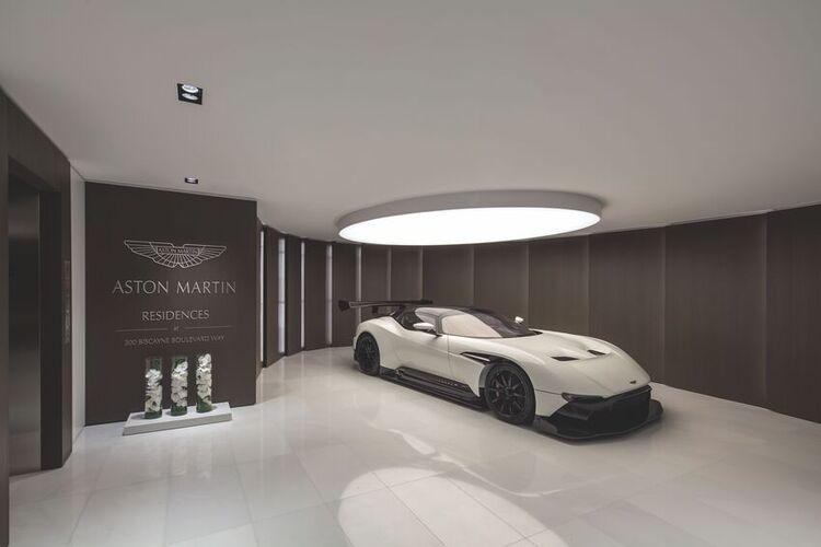 v-yvopiq v-yvopiq Exclusive Interview with Architect Martin Freyre on the Aston Martin Residences Miami_1 architect martin freyre Exclusive Interview with Architect Martin Freyre on the Aston Martin Residences Miami v yvopiq