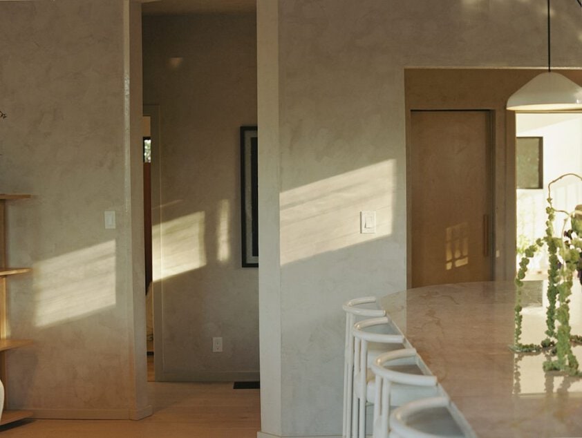 9-2-1024x771 9-2-1024x771 a mid-century modern los angeles home inspired by japanese ryokans A Mid-Century Modern Los Angeles Home Inspired by Japanese Ryokans 9 2 1024x771
