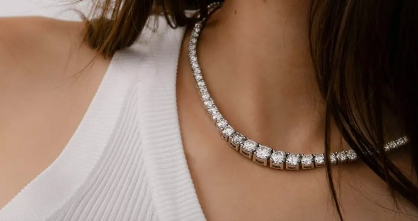 8 Cool diamond tennis necklaces you should be wearing this Christmas