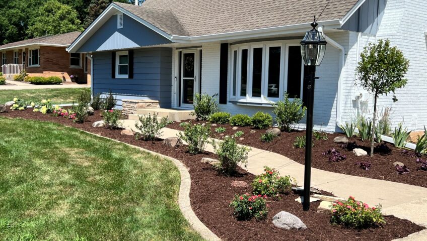 Front Landscaper Mulch Planting Stone - BLC Yardworks Yorkville, IL
