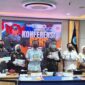 Kepala BNNP Jawa Barat Brigjen Sulistyo Pudjo Hartono mengungkapkan, kedua tersangka yang diamankan merupakan residivis kasus narkotika.