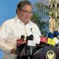 Presiden Prabowo Subianto meminta agar seluruh masyarakat Indonesia memiliki rekening bank sebagai bagian dari upaya memperluas inklusi keuangan nasional.
