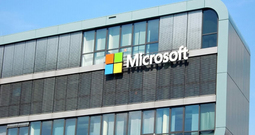 Microsoft servislerinde yaşanan erişim sorunu nedeniyle kullanıcılar büyük bir kesinti