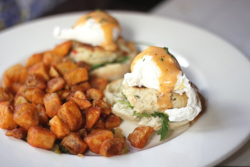 Hall's Crabcake Benedict