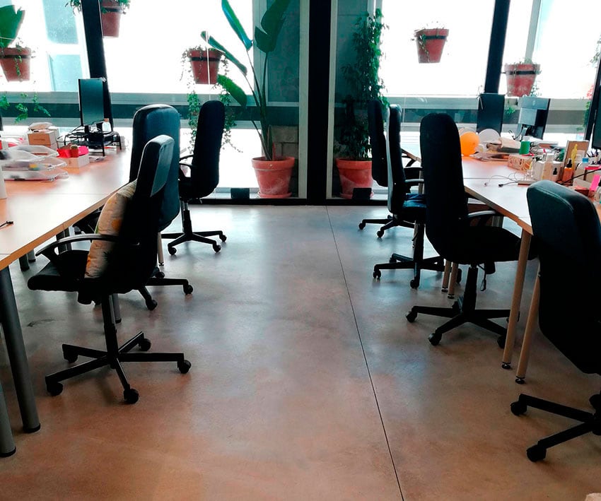 Oli Biorox en paviment de formigó, Ecomatèries