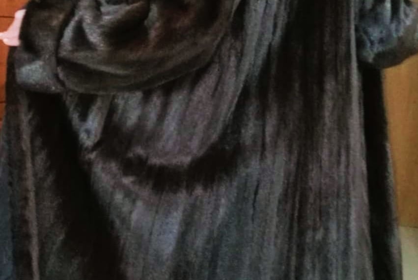 MARAVILLOSO ABRIGO LARGO LOMOS VISON ALTA CALIDAD