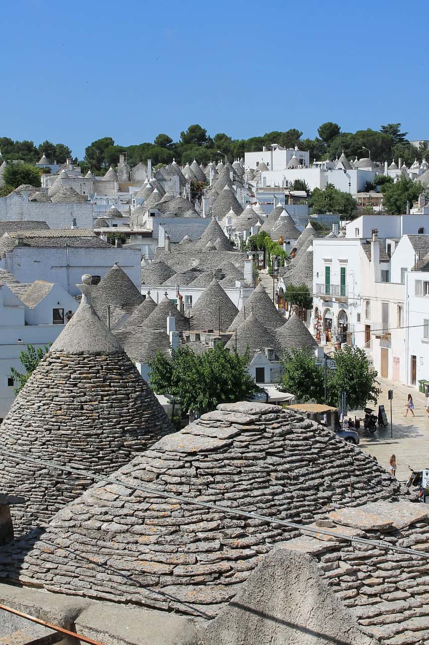 alberobello, puglia, trulli