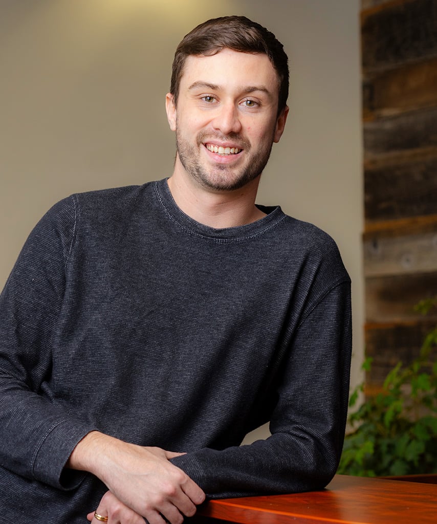 alex ohanian headshot