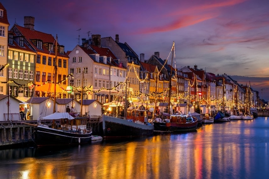 The-11-Best-Christmas-Markets-in-Europe-for-the-Most-Magical-Holiday-Ever_6 The-11-Best-Christmas-Markets-in-Europe-for-the-Most-Magical-Holiday-Ever_6 The 11 Best Christmas Markets in Europe for the Most Magical Holiday Ever_6 christmas markets in europe The 11 Best Christmas Markets in Europe for the Most Magical Holiday Ever The 11 Best Christmas Markets in Europe for the Most Magical Holiday Ever 6