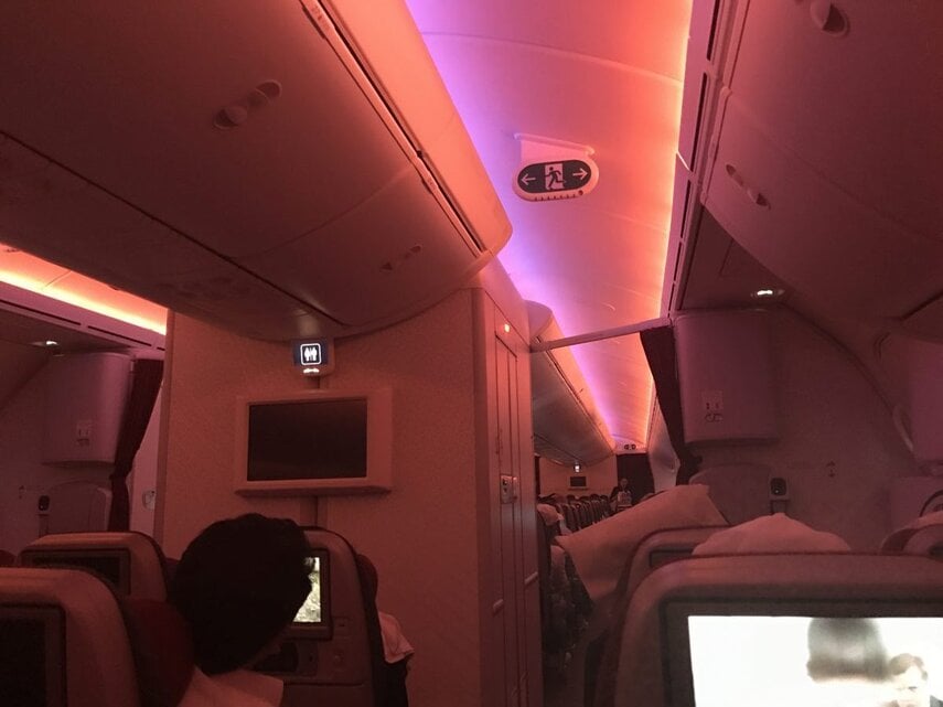 Doha nach Dubai Economy Class von Qatar Airways Doha nach Dubai Economy Class von Qatar Airways
