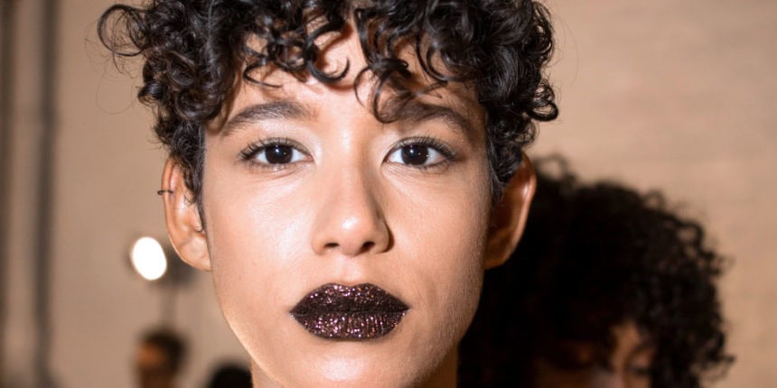 af-1-glitter-lips-marie-claire
