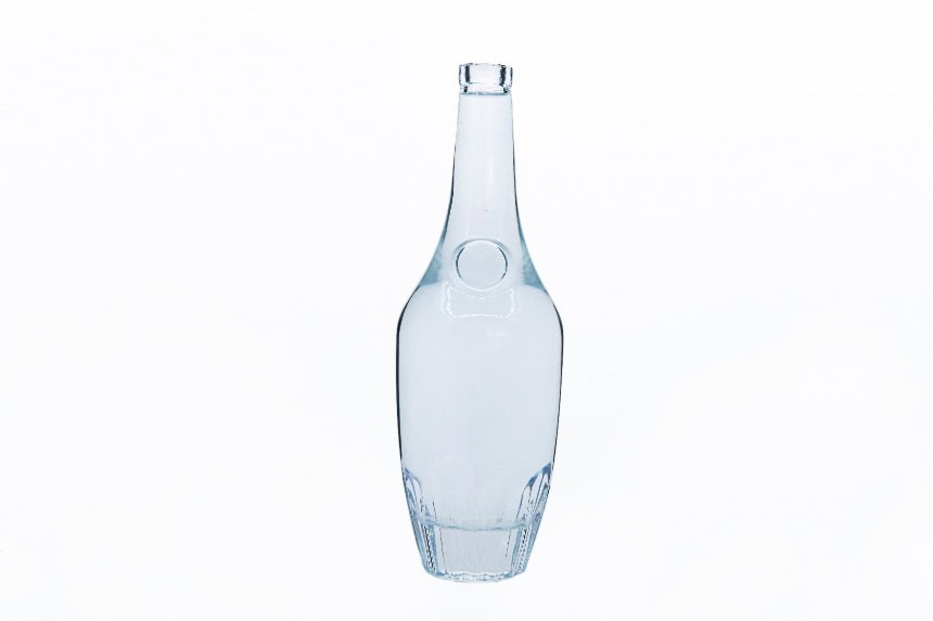 Bespoke-glass-bottle- 700ml