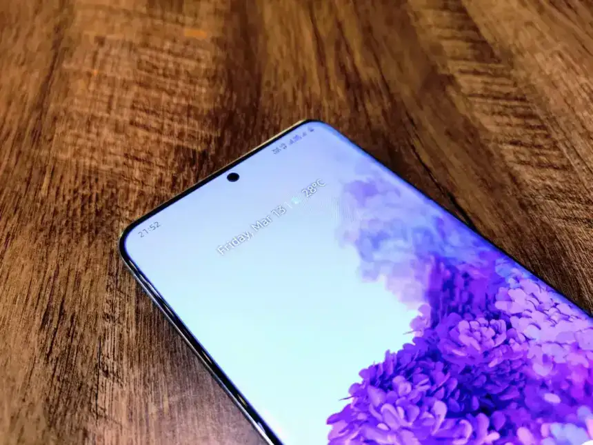 best curved display smartphones